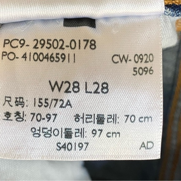 Levis 501 Straight Button Fly Jeans Womens Tag 28 X 28 Denim Distressed Med Wash - Picture 8 of 9